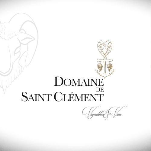Création d'un blason logo pour le Domaine de vin de St Clément dans un style traditionnel